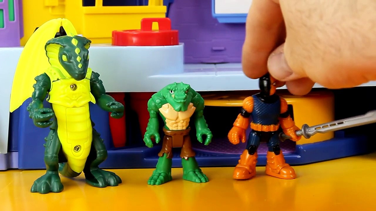 Imaginext Robin becomes Nightwing Batman saves the day Batcave copter Slade Just4fun290