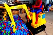 Đồ chơi trẻ em - Siêu nhân người nhện lái máy cẩu quả bóng bay