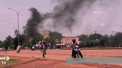 Coup d'Etat militaire du Burkina Faso: la rue s'enflamme