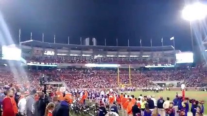 Cep telefonları ile yapılan meksika dalgası