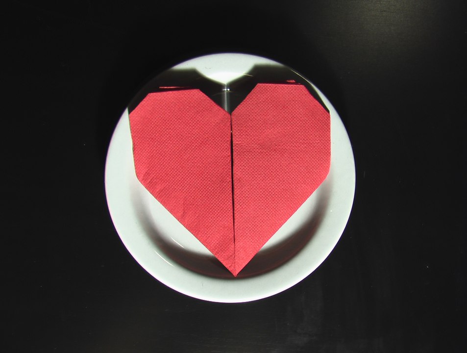 Pliage serviette coeur