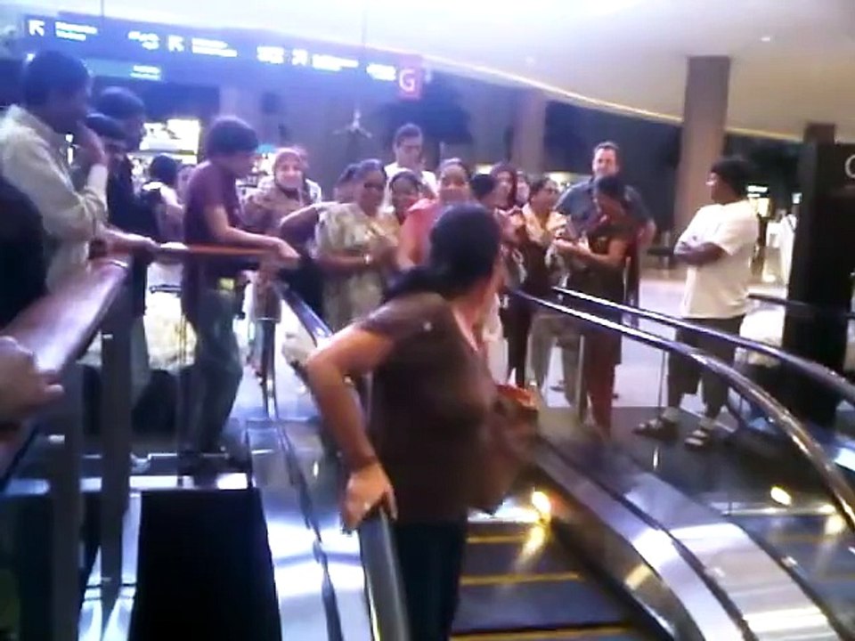 indians vs escalator  (3)