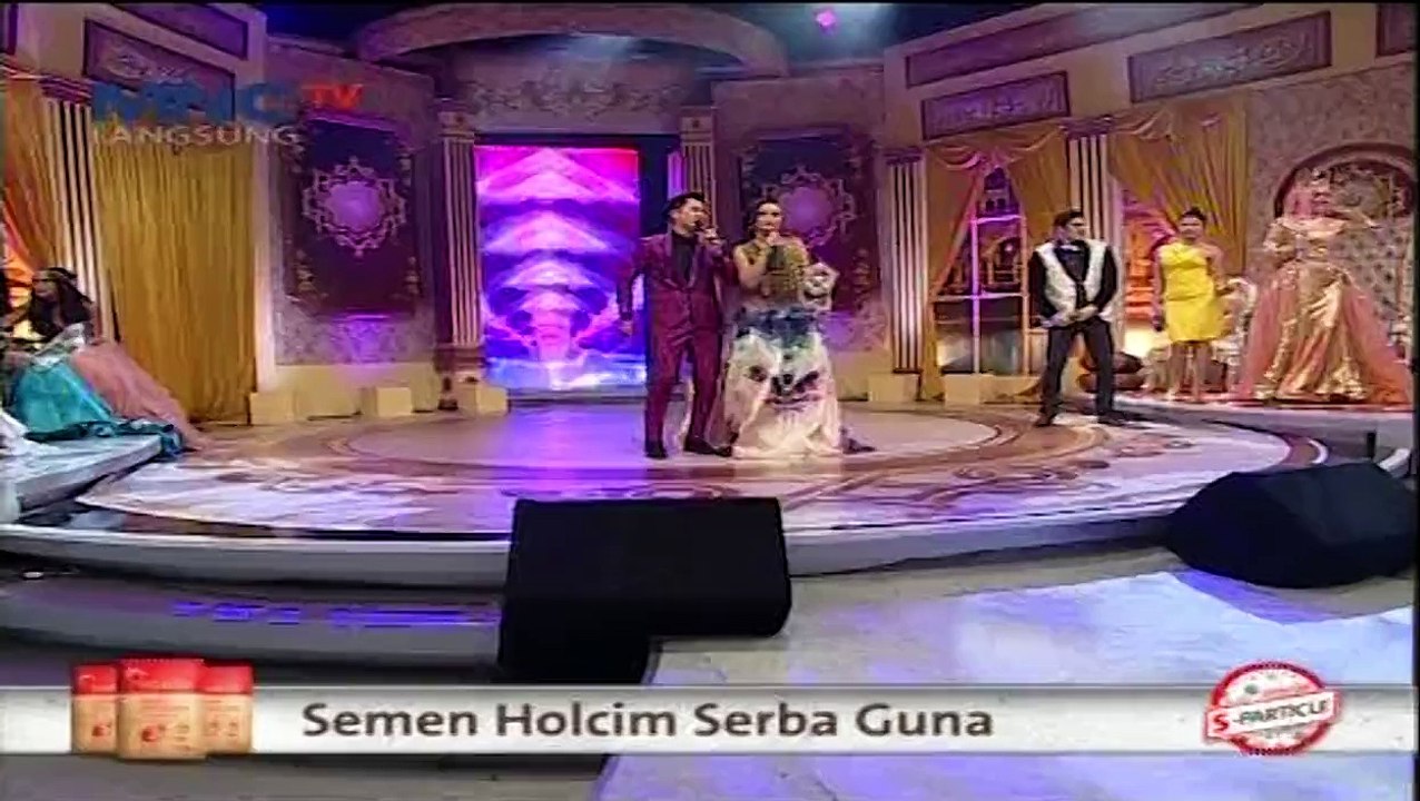 ZASKIA Feat KIKI FAREL [Goyang Senggol] Live Ratu Dendang MNC TV (18-11-2015)