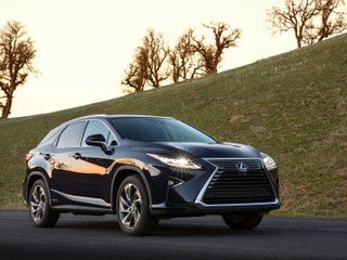 Télécharger la video: Lexus RX 450h : 1er contact en vidéo