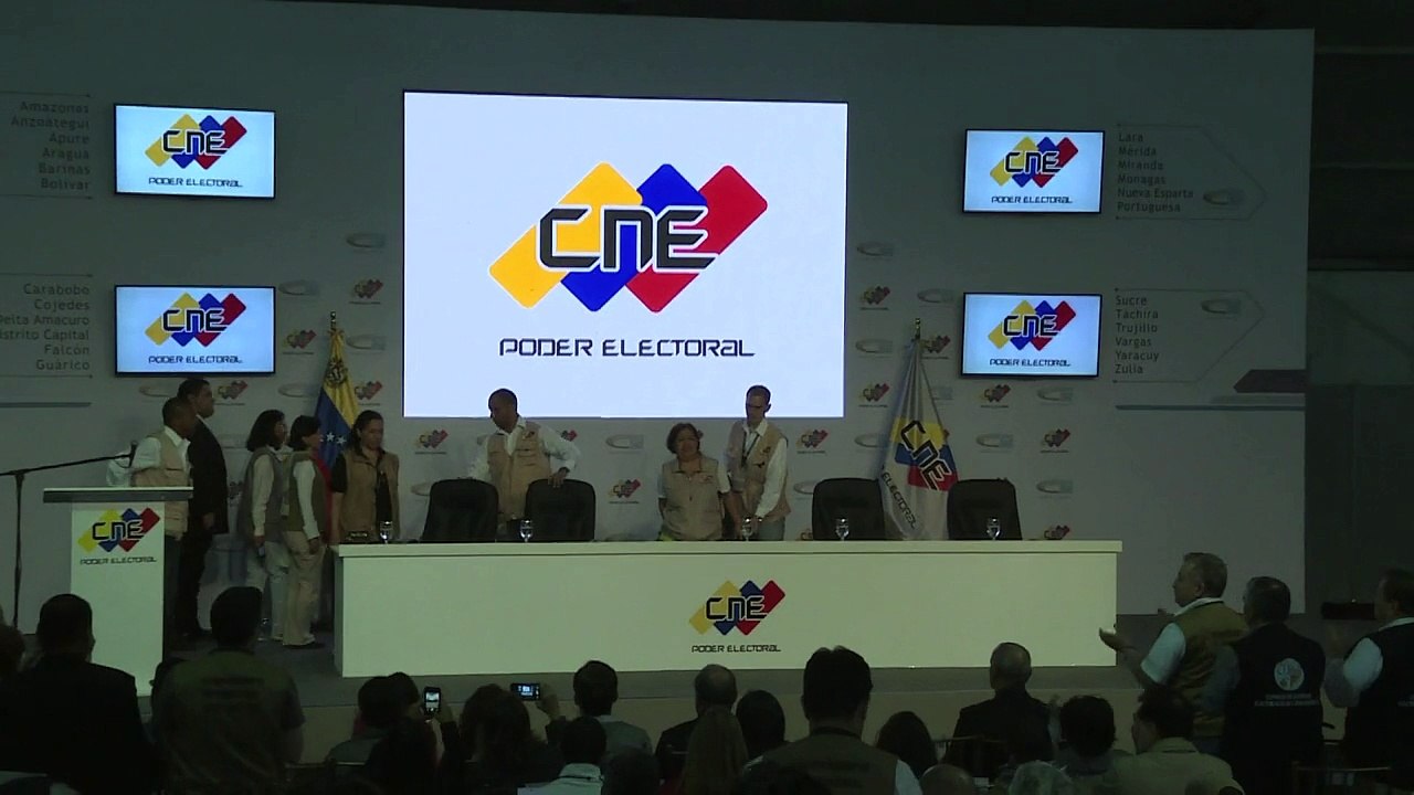 Oposição conquista maioria em eleições legislat...