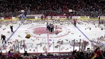 Hokey Fans trew +28000 Teddy Bears on Ice during Game