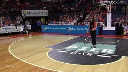 Pire tir du milieu du terrain au basket