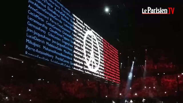 U2 chante «Ne me quitte pas» en hommage aux victimes des attentats