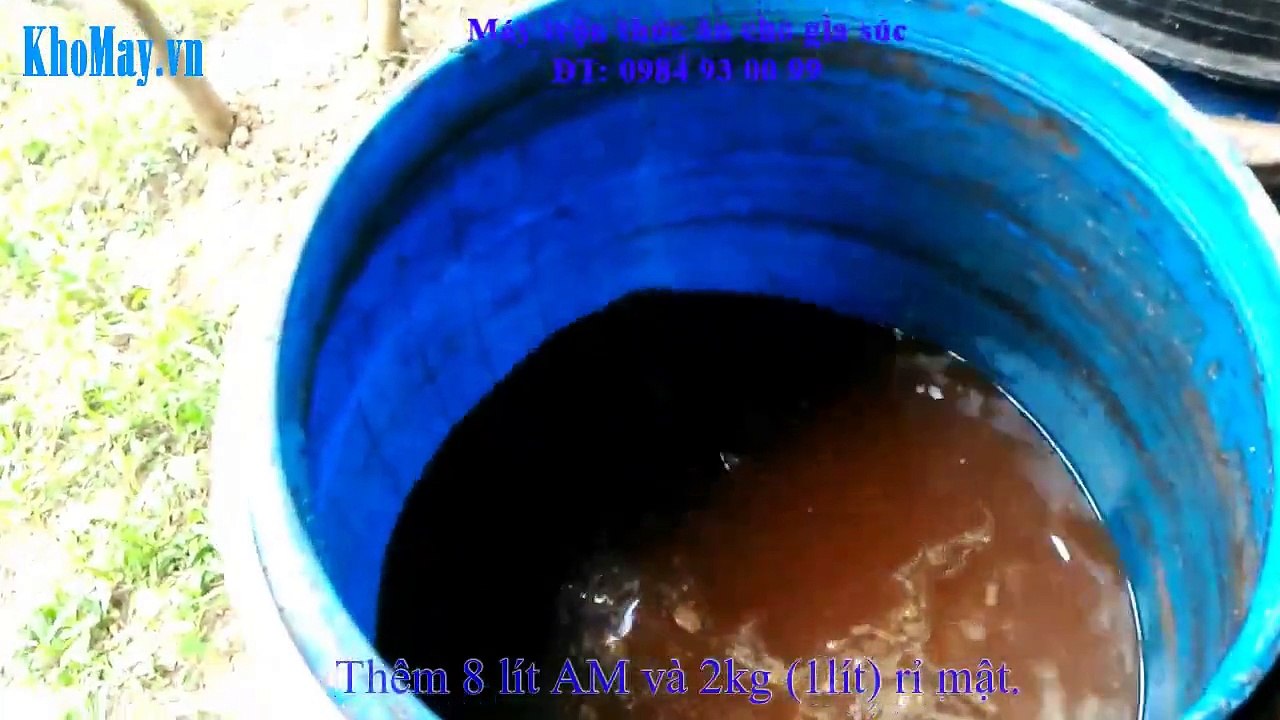 Máy Trộn Thức Ăn Gia Súc Kiểu Đứng