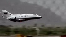 Maniobra perfecta: jet privado toma tierra sin tren de aterrizaje