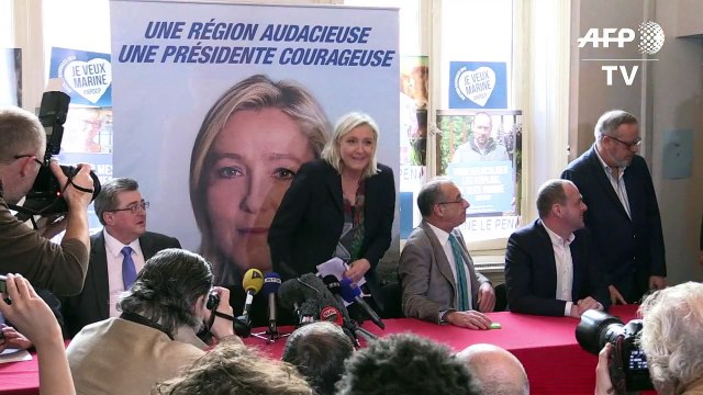 Retrait du PS: véritable suicide collectif pour Marine Le Pen