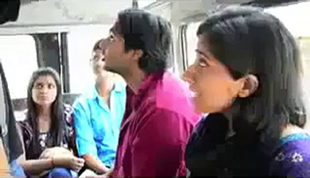 فتاة تصفع شاب ظلما شاهد ردة فعلة لها كما تدين تدان