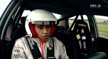Lewis Hamilton tranquille sur la piste d'essai de 