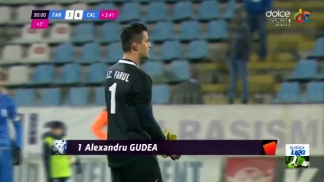 Zap Foot du 7 décembre: C.Ronaldo met KO un défenseur, un but à la Ntep en Coup de France, un gardien expulsé après s'être fait frapper etc.