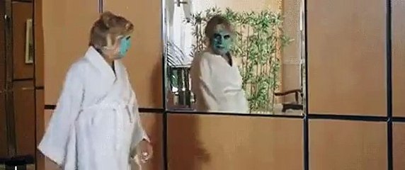 Испугалась...Женщины...!