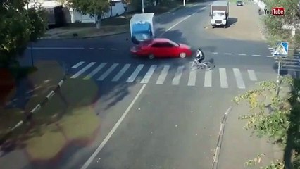 ПАРЕНЬ, БЕГИ В ЦЕРКОВЬ ! БЛАГОДАРИ БОГА !`