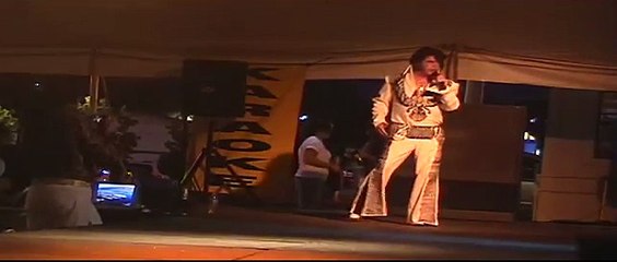 Tally Lauritti sings 'For The Heart' at Elvis Week 2006 (vid