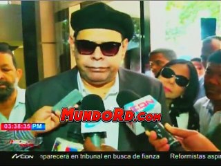 Mas declaraciones de Fernando Villalona desde el velorio de su padre