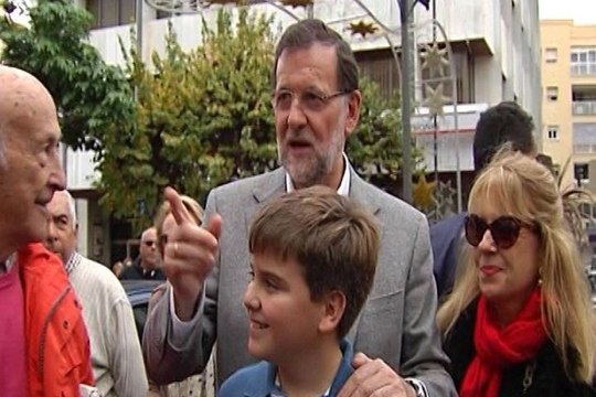 Rajoy advierte de un posible acuerdo PSOE-C's-Podemos