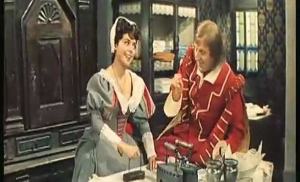 Chanson par Bourvil dans Le Capitan
