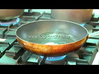 Receta e Ditës - Supë brokoli me mollë