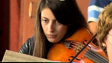 “NATA E BARDHE”,JOHN NEWMAN NDEZ SHESHIN SKENDERBEJ INSTITUCIONET MBETEN BOSH LAJM