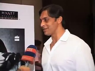 Shoaib Akhtar's fearsome bouncer -Cricket All Stars