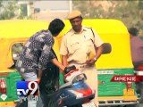 Caught on Cam : HomeGuards are collecting fine from erring motorists, Ahmedabad - Tv9