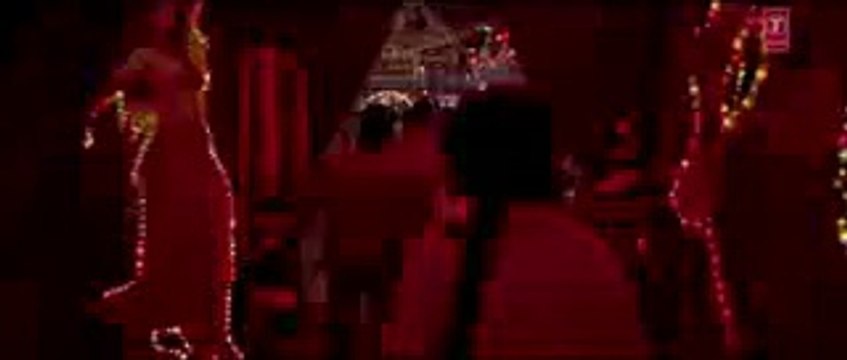 'Munni Badnaam Hui' [Full Song] Dabangg - Feat. Malaika Arora Khan