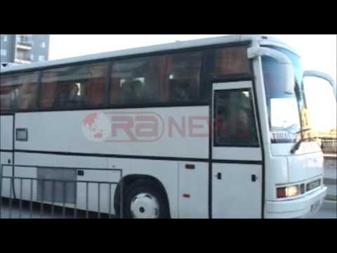 Qytetaret e Lezhes drejt Tiranes per protesten e opozites - Ora News- Lajmi i fundit-