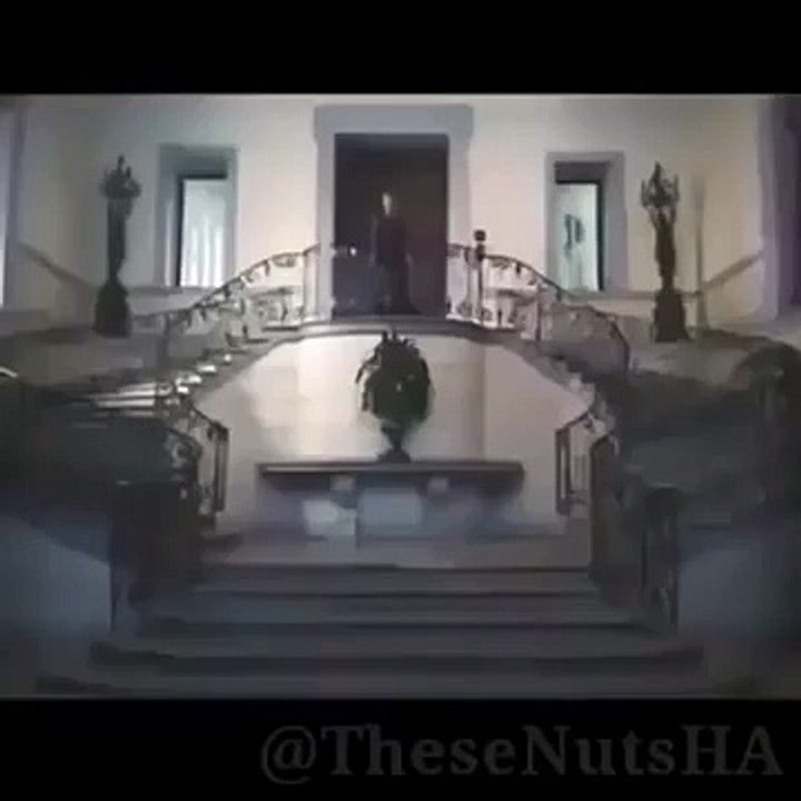 Taylor Swift look at Deez Nuts vine