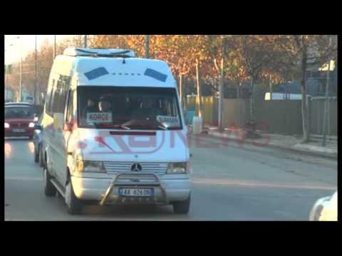 Protestuesit nisen me autobusë nga Fieri drejt Tiranës - Ora News- Lajmi i fundit-