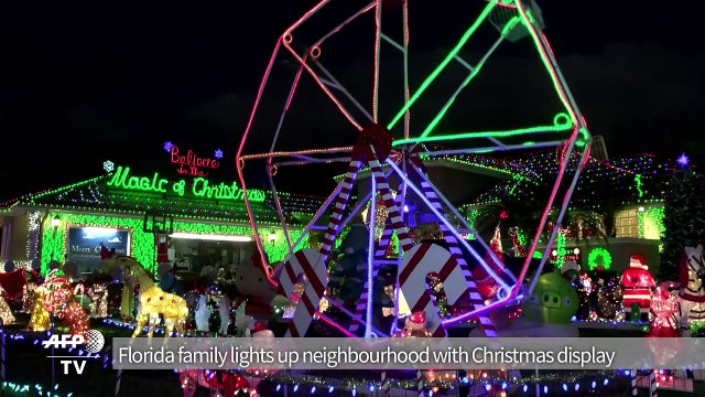 Florida family lights up neighbourhood with Christmas display