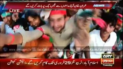 Imran Khan will talk to his fans on Facebook. Find out when.