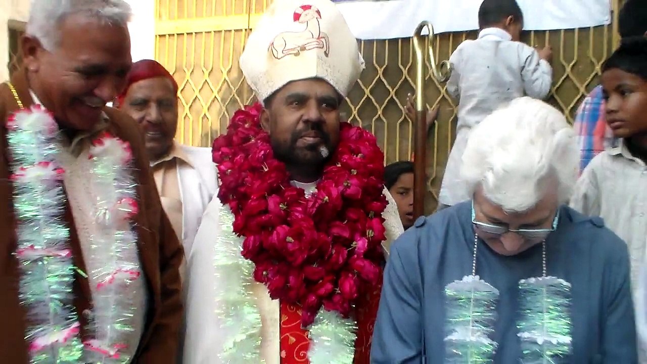 Ceremony of Confirmation for holy Communion by RT.Rev Alwin samuel (Bishop OF Sialkot diocese 29/11/2015 AT Peterson Mem