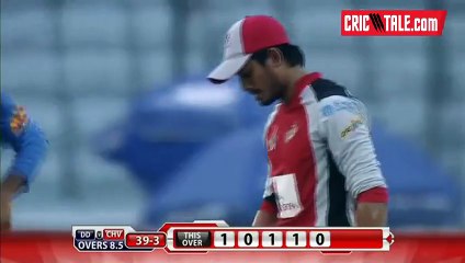 Yasir Shah brilliant catch in BPL on his own ball!