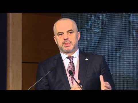 25 VJETORI I RENIES SE KOMUNIZMIT BEN BASHKE EDI RAMEN DHE SALI BERISHEN LAJM