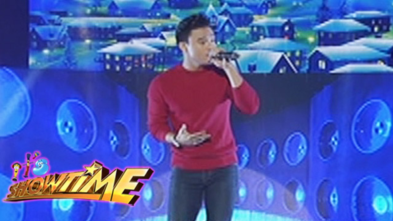 It's Showtime Singing Mo To: Edgar Allan Guzman sings "Tuloy Na Tuloy Pa Rin Ang Pasko"