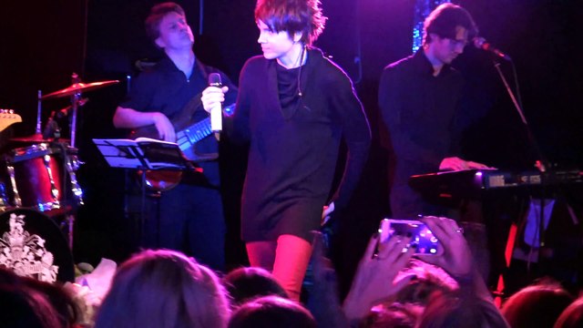 «Лети» А.Бон (Москва, «16 тонн», 6.12.2015) (Lucky Cola)