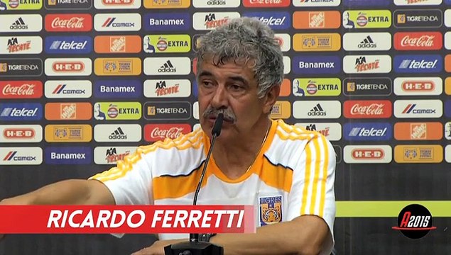 'Tuca' culpó a dirigentes de fallas arbitrales