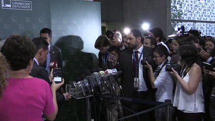 Postergan en Brasil formación de comisión sobre impeachment