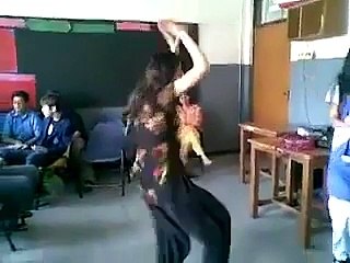 Watch waht happning in Pakistani girls schools-----Shameful----دیسی چینل