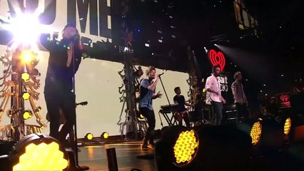 One Direction play last US gig