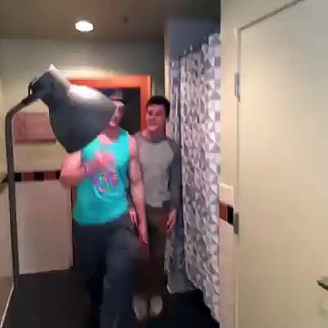 Friends always stick together!