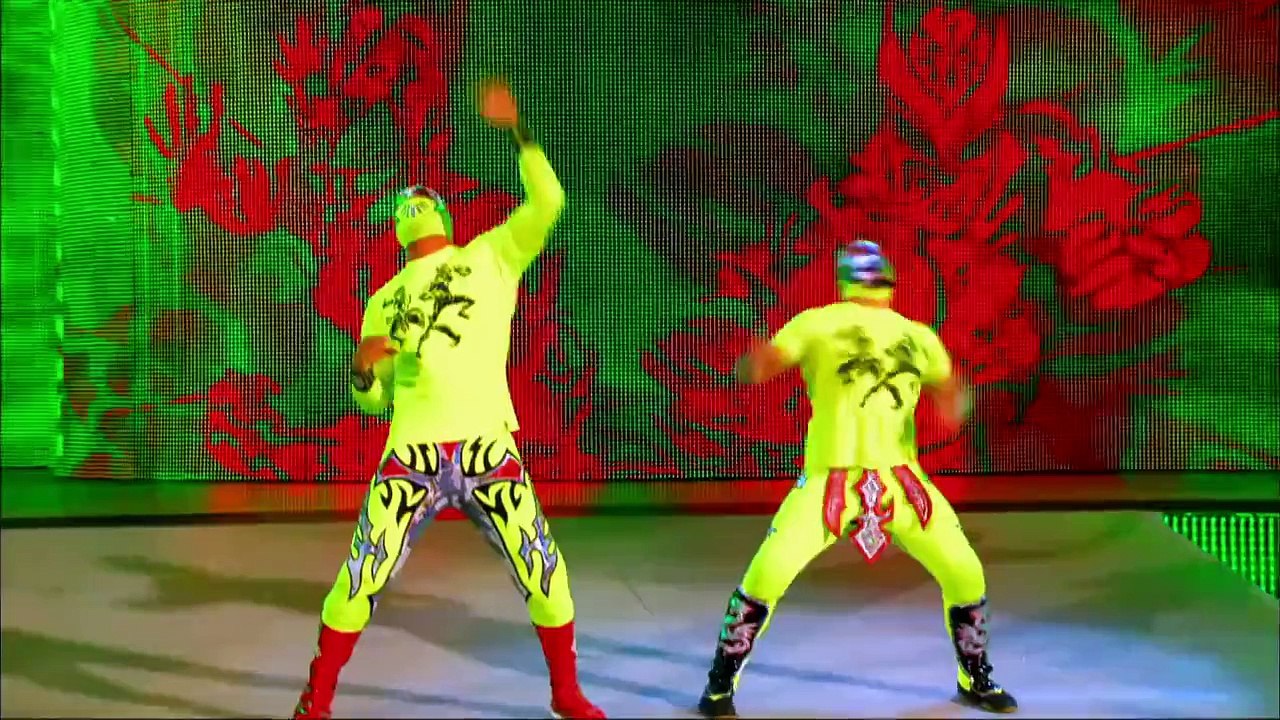 A special look at The Lucha Dragons: Raw, November 2, 2015