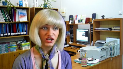 ПОЧЕМУ МЕНЯ БЕСЕТ ШКОЛА (пародия)