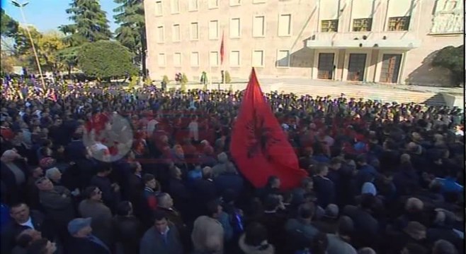 Protesta, SHBA dhe BE dënojnë dhunën: Sigurohuni të mos ndodhë në të ardhmen- Ora News