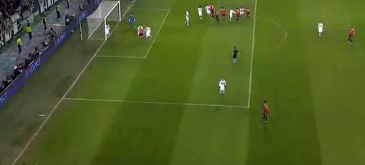 (Own goal) Guilavogui J - Wolfsburg 3 - 2t Manchester United - 08_12_2015