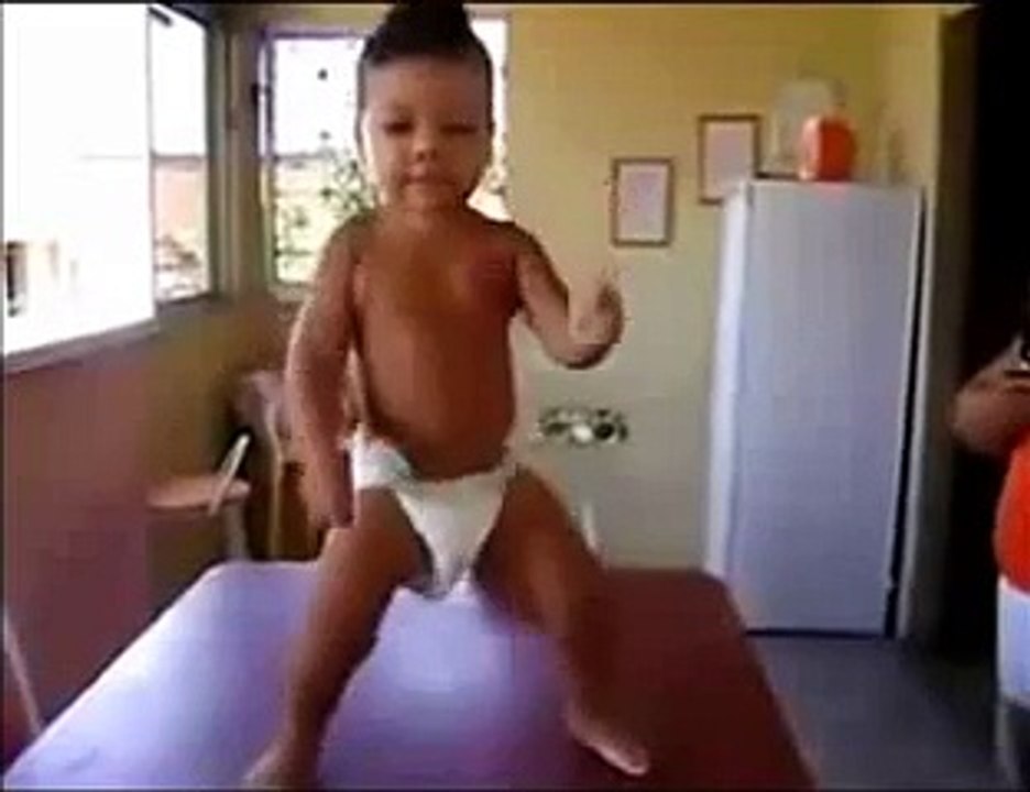 Funny Baby Dance - Waka Waka Shakira - YouTube