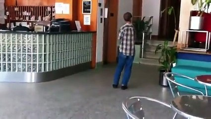 Angry Guy with no arms destroys hotel lobby in Miami